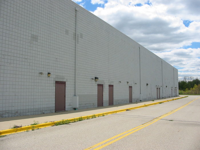 Super Cinemas - May 2002 (newer photo)